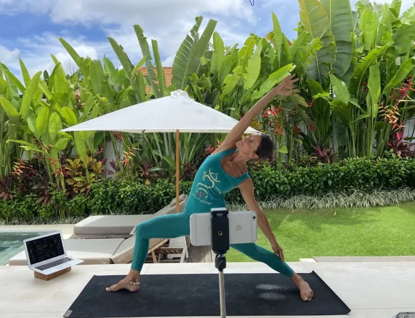 Yoga online su zoom da Bali